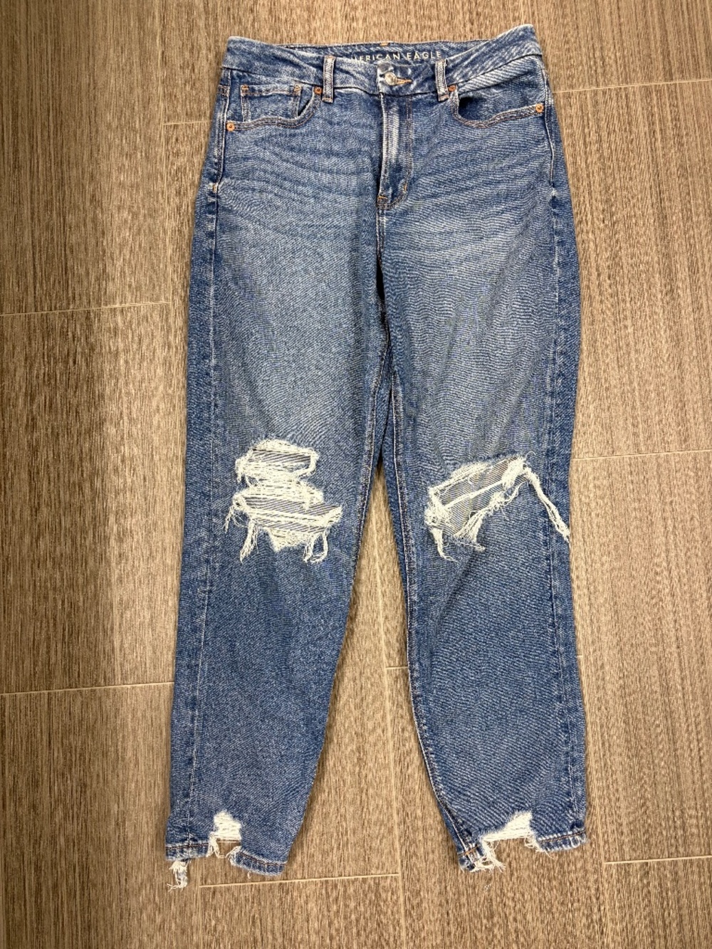 American eagle mom jeans